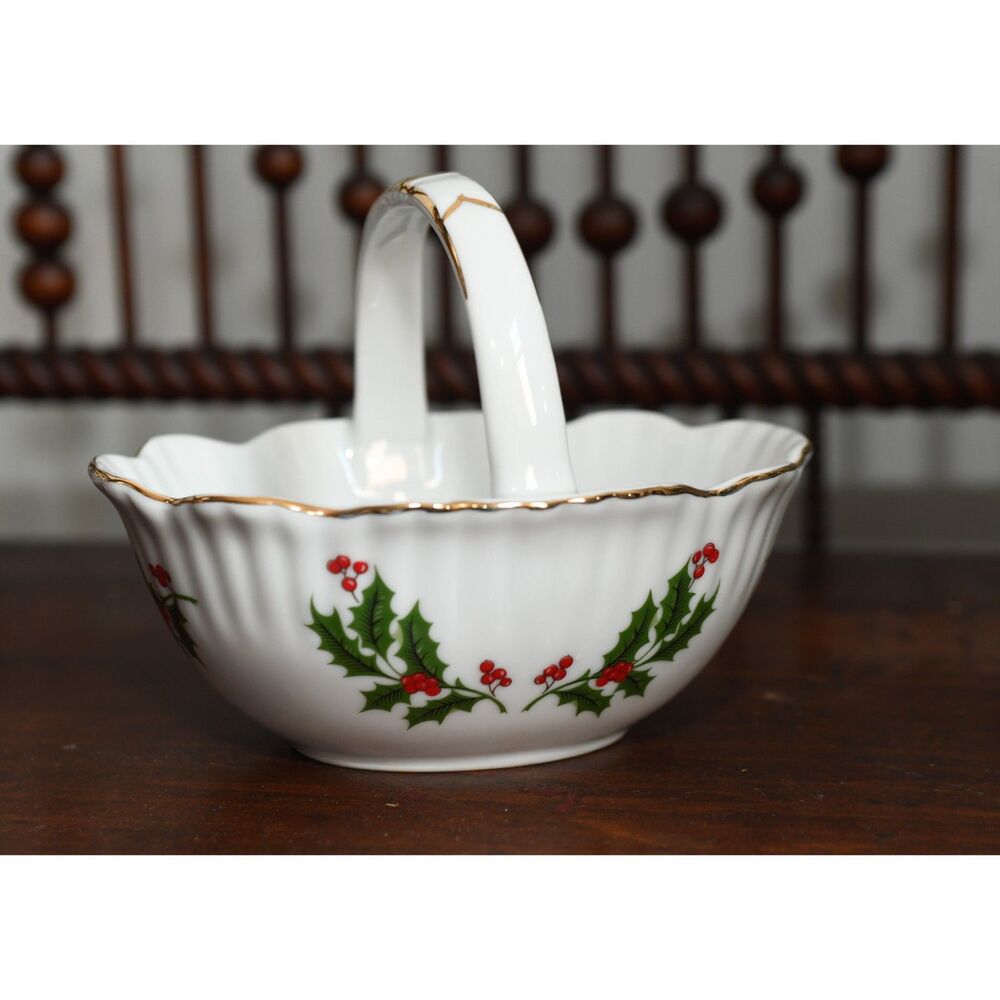 Vintage Macys All The Trimmings Holly Berry Candy Dish Made in Japan Christmas